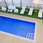 Esmeralda - Luxury In Pernera