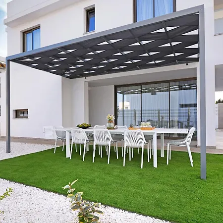 Esmeralda - Luxury In Pernera *